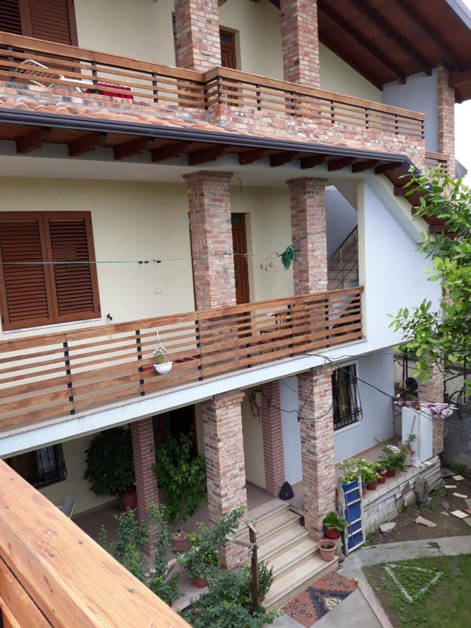 Sara'S Villa Shkodër Dış mekan fotoğraf