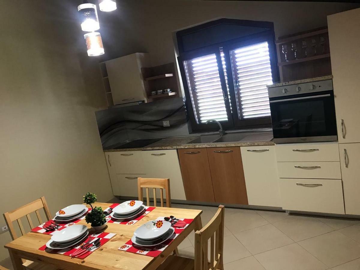Sara'S Villa Shkodër Dış mekan fotoğraf